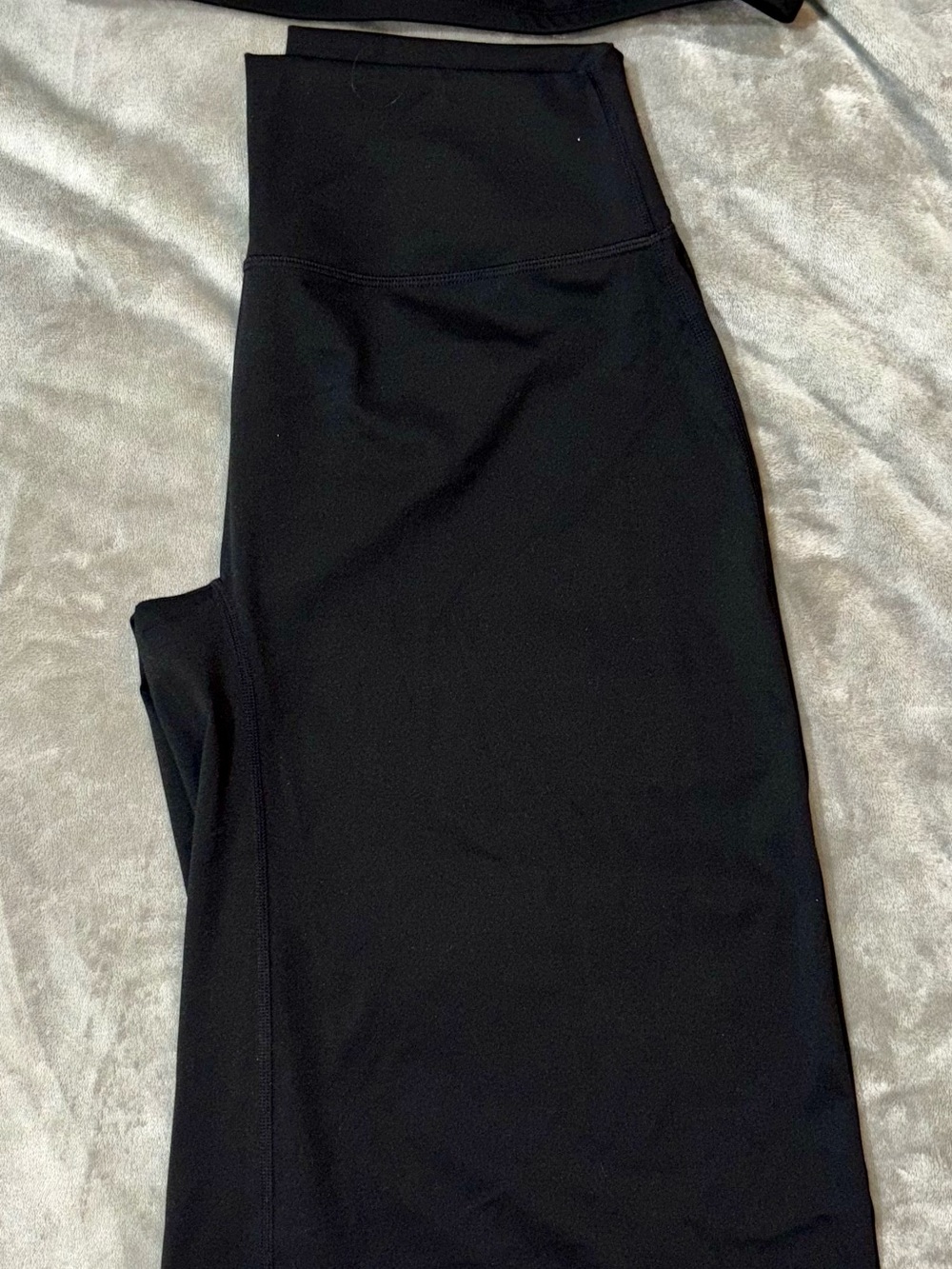 Brand new yoga set! Size large